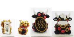 Asian Cat and Cow Statues